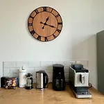 Zentrale, Familienfreundliche Nahe Hbf, Ideal Fuer Geschaeftsreisen Und Stadterkundungen Apartament Emden