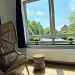 Zentrale, Familienfreundliche Nahe Hbf, Ideal Fuer Geschaeftsreisen Und Stadterkundungen Emden