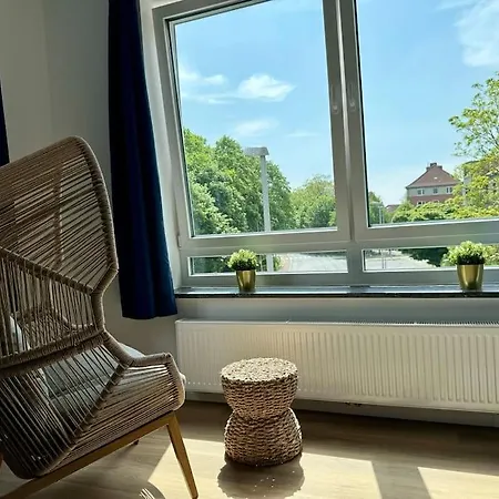 Zentrale, Familienfreundliche Nahe Hbf, Ideal Fuer Geschaeftsreisen Und Stadterkundungen Emden