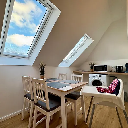 Zentrale, Familienfreundliche Nahe Hbf, Ideal Fuer Geschaeftsreisen Und Stadterkundungen * Emden