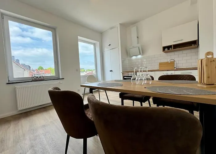 Zentrale, Familienfreundliche Nahe Hbf, Ideal Fuer Geschaeftsreisen Und Stadterkundungen * 埃姆登