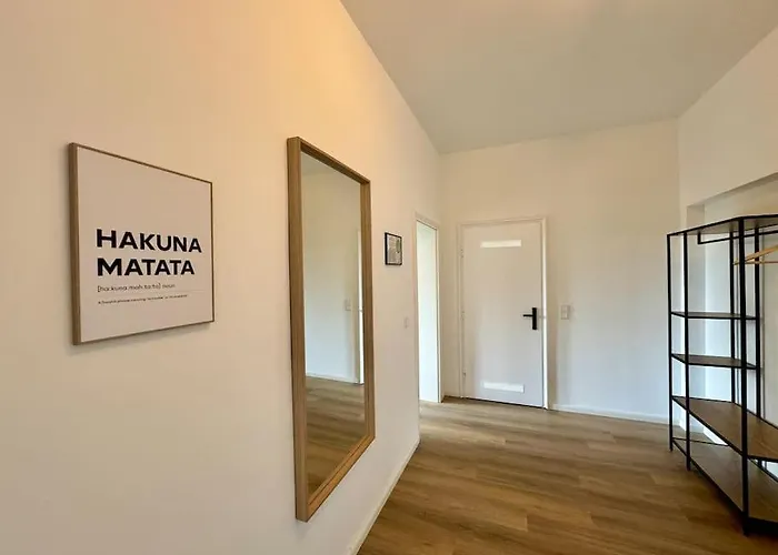 Zentrale, Familienfreundliche Nahe Hbf, Ideal Fuer Geschaeftsreisen Und Stadterkundungen 埃姆登